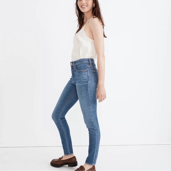 Madewell Mid Rise Skinny Jeans - Picture 2 of 12